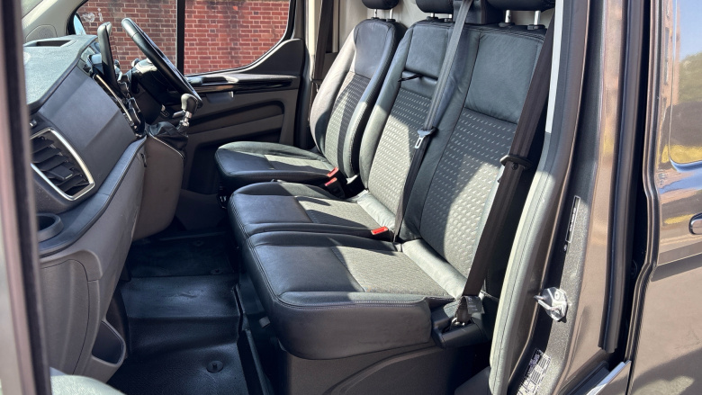 Ford Transit Custom 290 L1 Diesel Fwd 2.0 EcoBlue 185ps Low Roof Sport Van